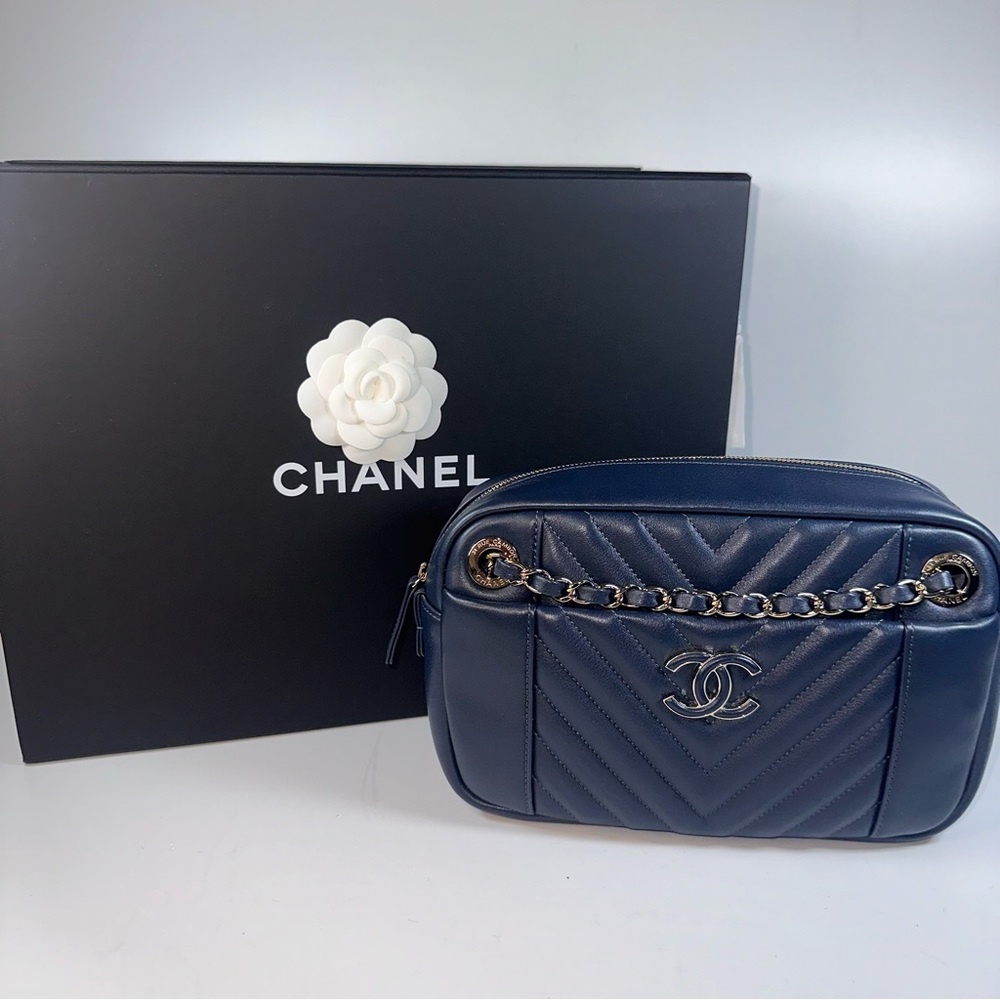 Chanel Calfskin Quilted Daily Chevron Camera Case Navy Blue - Picture 3 of 16